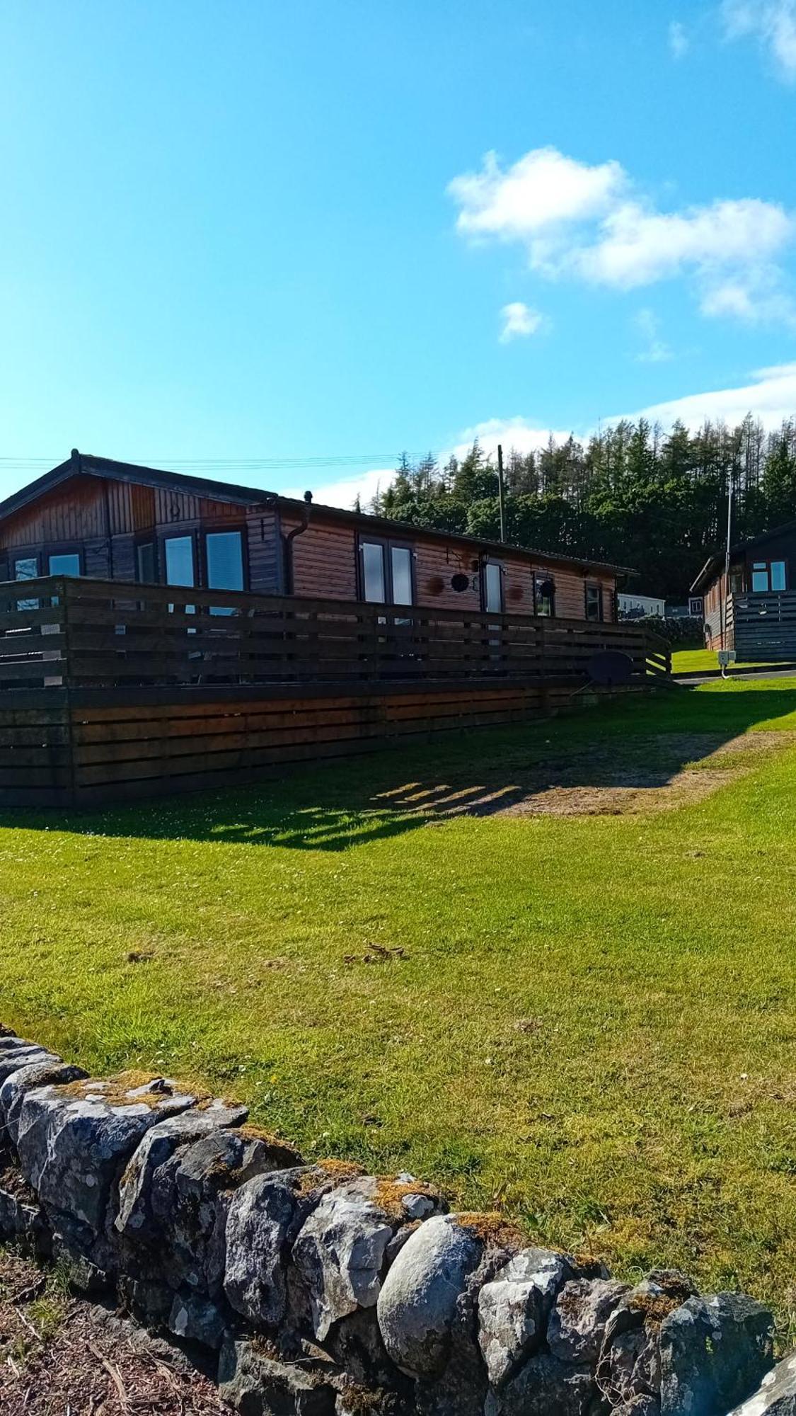 Baytree Lodge At Three Lochs Holiday Park, New Ask About Our Packages Birthday ,Anniversary,Family,Pamper Packages Available Balminnoch Exteriör bild